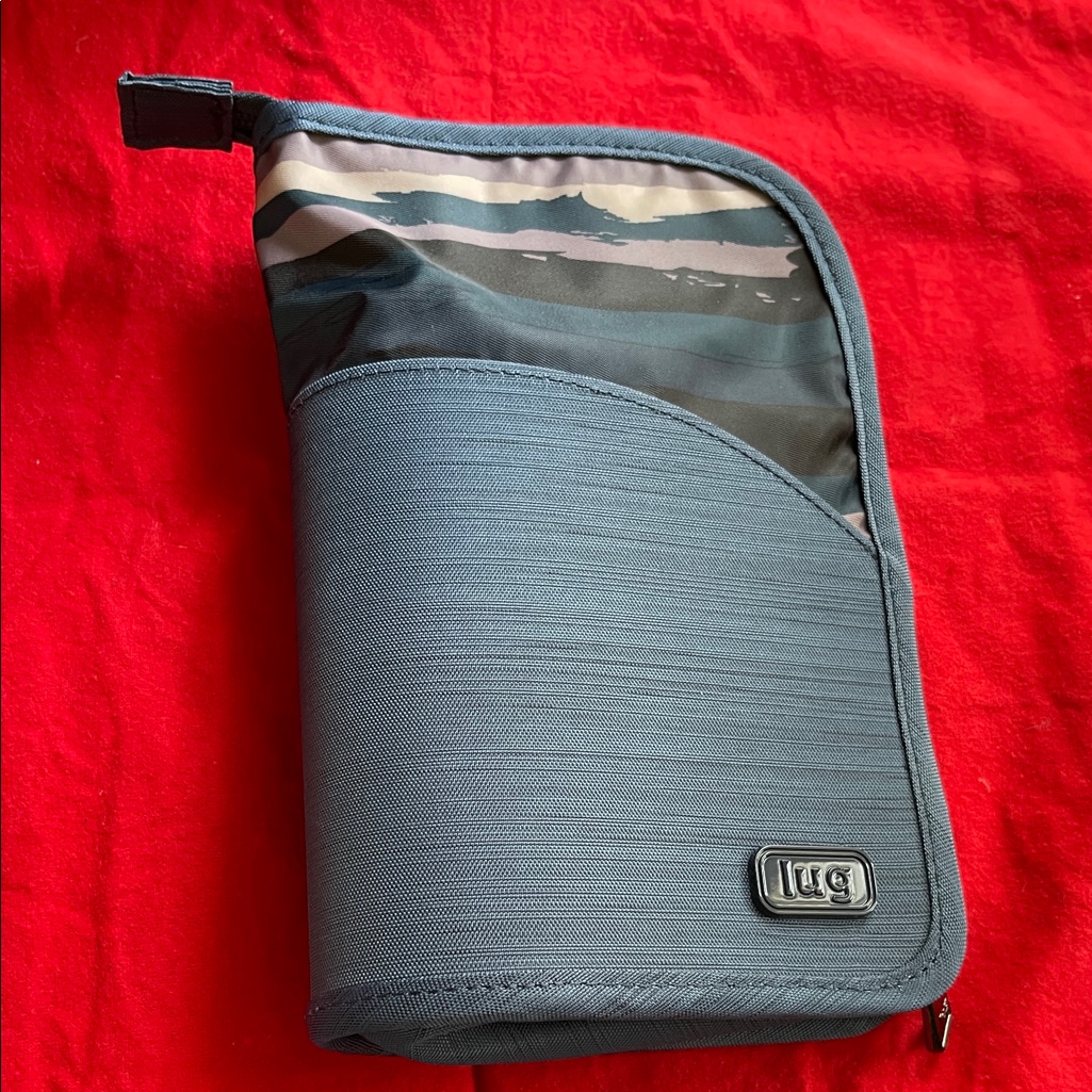 Lug Canoe Brush Holder